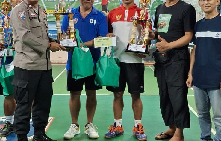 Bhabinkamtibmas Karet Tengsin Hadiri Penutupan Pertandingan Bulu Tangkis Menyambut HUT RI Ke 80