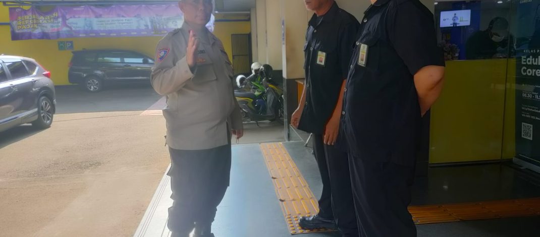 Aipda Marzuki Sambang Kamtibmas ke Kantor Pajak Kwini, Ingatkan Waspada di Jam Rawan